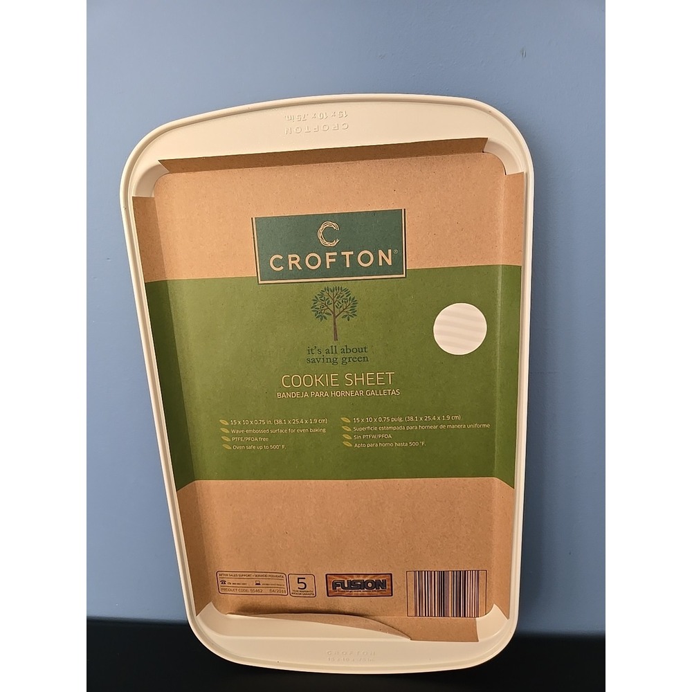 New Crofton Green White cookie sheet Waved Emoossed Surface 15‎ x 10 x .75